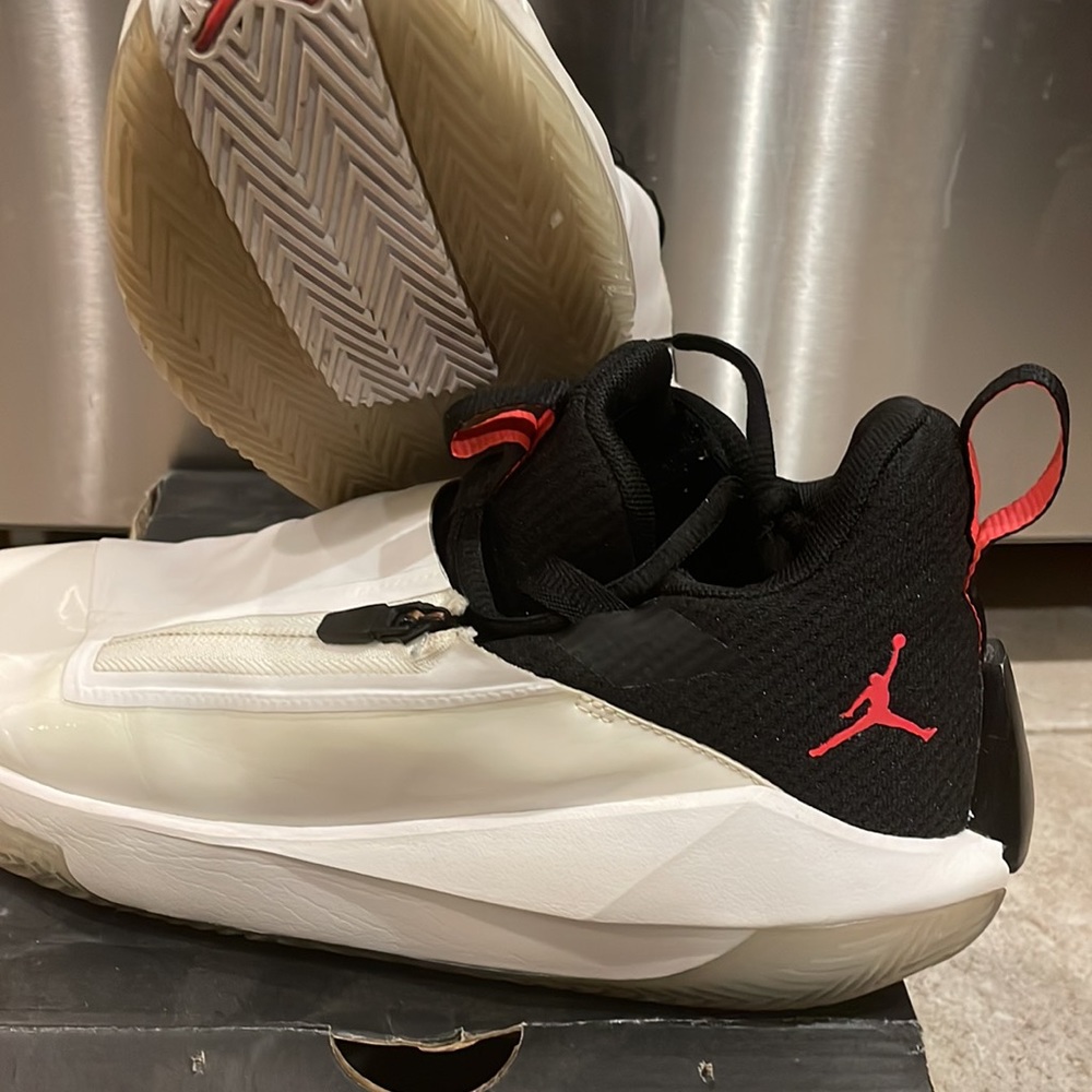 Jordan 88 Racer - Picture 2 of 4